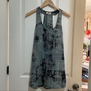 Uo Silence + Noise Tunic Tank Top Green Black Abstract Size XS Summer blouse